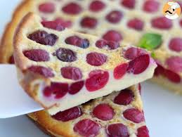 Clafoutis Aux Cerises Un Classique Ultra Fondant Recette Ptitchef En 2020 Clafoutis Aux Cerises Recette Patisserie Facile Recette Dessert