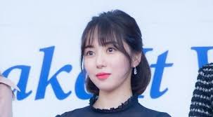 재반박 전문 그룹 aoa 전 멤버 권민아 (27)가 지민 (29)의 사과에 불편한 심경을 드러냈다. Topì´ìŠˆ ê·¸ê²Œ í™˜ìŠ¹ ì´ë³„ Aoa ì¶œì‹  ê¶Œë¯¼ì•„ ì—´ì•  ê³µê°œ ì‹¸ëŠ˜í•œ ì‹œì„  ë„¤ì´íŠ¸ë‰´ìŠ¤