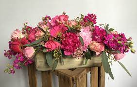 Our team of talented floral designers are proud to express their passion for floral art with your recipients, celebrating the special. Pin By Rubia Flower Market On Stuff Wedding Flowers Delivery Flower Delivery Flower Market