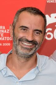 Giuseppe de donno, medico originario di maglie, è alla guida del reparto di pneumologia dell'ospedale carlo poma di mantova. Giuseppe Capotondi Wikipedia