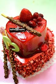 How many people a gallon of ice cream serves depends on how much each person eats. South Korean Food