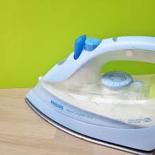 Recyclage J Ai Toujours Vu Ma Maman Recycler L Eau De Son Seche Linge Pour Son Fer A Repasser Et Pour Cause L Eau Reje En 2020 Recyclage Fer A Repasser Menage