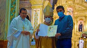 Richard Carapaz recibió la 'bendición papal' de parte de Francisco