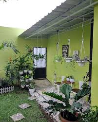 Inspirasi Dari Rumahnya Novelia Hardiarti Kanopinya Meski Kecil Tapi Memiliki Fungsi Yg Baik Jika Minat Kami Rumah Hijau Ide Halaman Belakang Rumah Kebun