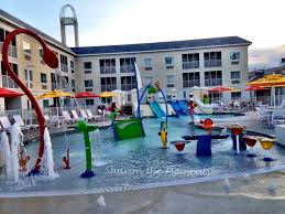Newly Renovated Hotel Breakers At Cedar Point Ohio Sharon The Moments Cedar Point Vacation Locations Soak City
