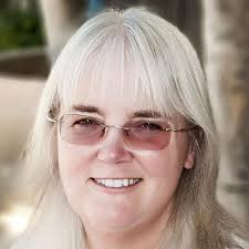 Grace Brooks's Instagram, Twitter & Facebook