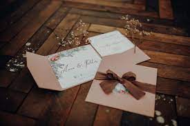 Besonders hochwertige papiere, materialien & designs die begeistern. Berghochzeit Einladung Trachtenhochzeit Hochzeitspapeterie Hannah Antenna