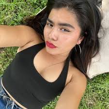 Karla Ambriz (@karlaambriz1)