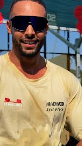 Check out this lift from John Call. That sure is a lot of chaos in that  press 🔥 🎥: @jujimufu