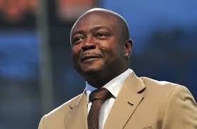 Abedi Watches Dede, Jordan Split Points