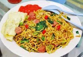 Kocok telur yang sudah ditambah sedikit bumbu samyang, selagi kamu menunggu mie masak jika sudah, campur mie dan telur tersebut, goreng hingga satu sisi matang dan jangan lupa membalikknya silakan menuangkan saus mie samyang ke bagian yang sudah matang, taburi daging cincang, potongan keju atau toping lain yang kamu inginkan. Resep Cara Membuat Mie Telor Resep Mie Resep Resep Masakan Indonesia