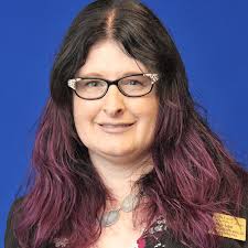 Karen Sisk's Instagram, Twitter & Facebook