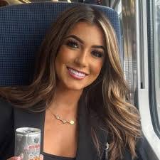 Lily Stroud's Instagram, Twitter & Facebook