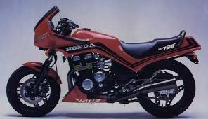 Manufactured from 1984 to 1988, the cbx750 was developed from the cb750, in parallel with the vf750, a wholly new design. Honda Cbx750 Classic Bikes Classic Motorbikes