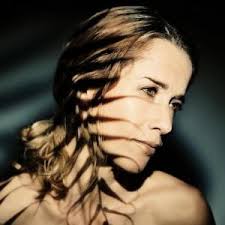 Heather Nova: Surviving The Hype