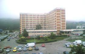 Numirea a fost anuntata pe pagina web a spitalului, www.spitalmures.ro, si a fost facuta in contextul in care contractul mai. Centrul Medical Regional Targu MureÈ™ Wikipedia