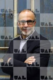 The unsuccessful gunfire from armed forces on the ground caused injuries and deaths, leading to unsubstantiated reports of bombs being dropped from the aircraft. Carlos Pedro Dias Universidade Autonoma