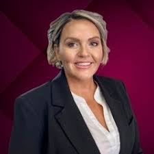 Millie Lang's Instagram, Twitter & Facebook