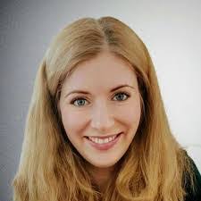 Sandra Moeller's Instagram, Twitter & Facebook