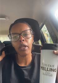 Detta funkar även på tråkiga middagar med familjen & vänner för en roligare  kväll liksom #sverige #fyp #somalitiktok #invandrarhumor #ortenkomed  #husvialdrigkommeräga #borås