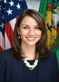 Julia Ouellette's Instagram, Twitter & Facebook