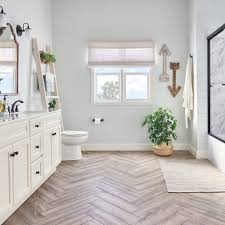Striking photo gallery featuring 11 innovative primary bathrooms created by drury design. Re Bath Personalized Bathroom Remodeling