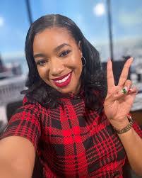 Carey Gunner's Instagram, Twitter & Facebook