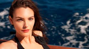 Robin Risser : Films : Beauty