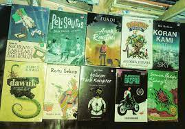 7 buku fiksi karya novelis indonesia. 10 Buku Fiksi Paling Menarik Di 2017 Versi Saya Sufi Sibuk