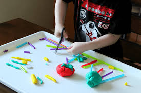 ¡conviértete en un artista de cortar papel y crea los diseños más bonitos! Pin On For Kids