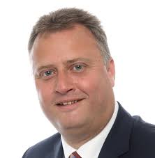 SPEKTAKULÄRE PRÜFUNGSFAHRT: Peter Handlos (FPÖ): Psychotest für  Fahrschüler?