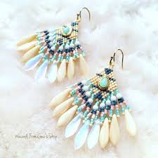ジャラッと長めで小さめピアス 2018 s s accessory ビーズステッチ デリカビーズ ダガービーズ お問い合わせは instagramのdmから earring patterns bead work handmade jewelry