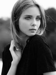 Anya Summers picture