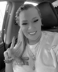 Carissa Jordan's Instagram, Twitter & Facebook