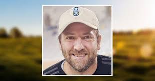 Keri Webb's Instagram, Twitter & Facebook