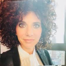 I got engaged to my best friend this weekend!!!! In the hustle and bustle  of work, it's easy to get caught up in the grind and forget to celebrate  life's beautiful moments.