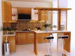 The best kitchen designs minimize the chance for cooks to bump into each other and will reduce the time it takes to run a plate to where a server will pick it in the example below from brighthub, the staff quarters are right outside the dining room area and right next to the kitchen. Kitchen Bar Design Quarter Menu Home Architec Ideas