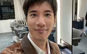 Luật sư của Vương Lực Hoành phủ nhận nam ca sĩ thua kiện trong cuộc chiến  ly hôn