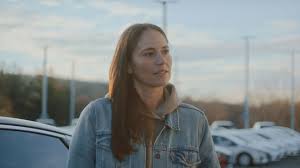Carmax commercial breakdown starring nathaniel moore. Carmax Scores With Comic Spots Starring Sue Bird And Steph Curry Muse By Clio