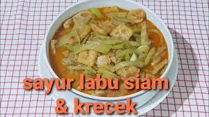 Hidangan ini menjadi salah satu masakan pelengkap wajib. Sambal Goreng Labu Siam Krecek Sayur Labu Siem Krecek Youtube