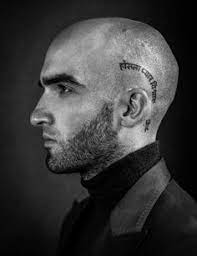 English magician who became known for his card tricks and illusionist magic. Drummond Money Coutts Net Worth