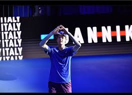 Jannik sinner e la voglia di vedere mamma e papà: Innamorati Di Jannik Dalla Testa Ai Piedi