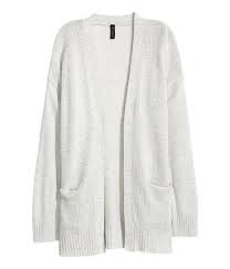 Black And Gold Sweater Dames Light Gray Cardigan In A Soft Knit With Dropped Shoulders Long Sleeves And Front Pocke White Long Sleeve Cardigan Long Sleeve Cardigan Long Sleeve Knit Tops