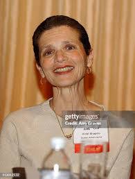 Leah Feder's Instagram, Twitter & Facebook