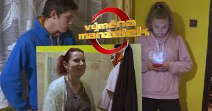 Výměna manželek je českou verzí amerického pořadu wife swap z roku 2004. Vymena Manzelek Otresna Hygiena Sprcha Jednou Za Tyden Blesk Cz