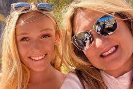 Katie Heck's Instagram, Twitter & Facebook