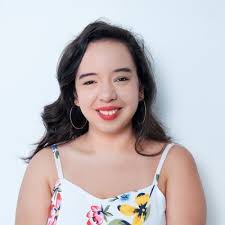 Alexia Fernandez's Instagram, Twitter & Facebook