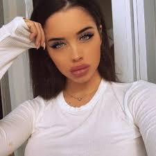 Susan Perry (@susanperry184) • Instagram photos and videos