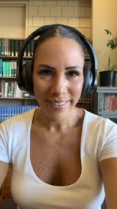 Dawn Hewitt's Instagram, Twitter & Facebook