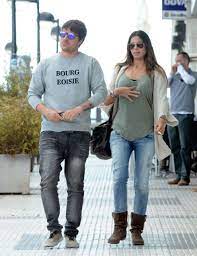 Dani y su novia, begoña martín, viven su primer verano de amor juntos, y lo celebran redecorando la casa del músico en cádiz. Dani Martin Encantado Con Su Novia Periodista